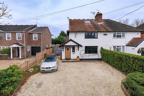 4 bedroom semi-detached house for sale, London Road, Abridge, Romford