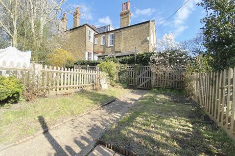 3 bedroom cottage to rent, Dekker Road, Dulwich