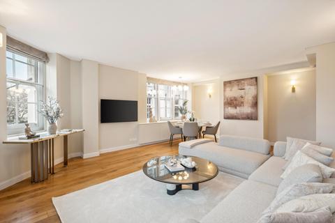 3 bedroom flat to rent, Piccadilly, London, W1J