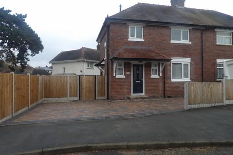 3 bedroom semi-detached house to rent, Brinton Crescent, Kidderminster DY11