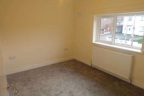 3 bedroom semi-detached house to rent, Brinton Crescent, Kidderminster DY11