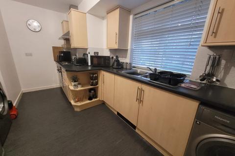 2 bedroom flat for sale, Crossfield Road, Birmingham, West Midlands, B33