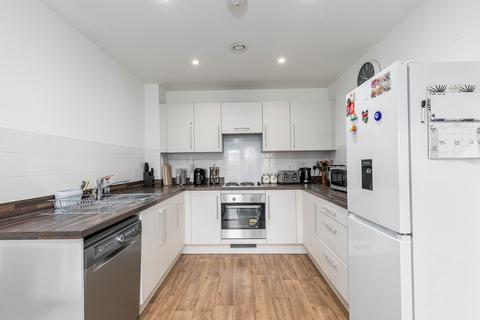 1 bedroom flat for sale, West Green Drive, Crawley RH11