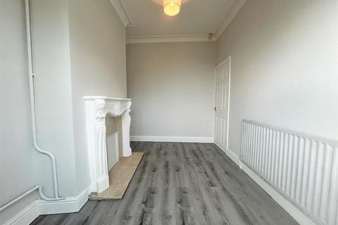 2 bedroom terraced house to rent, Baskerville Road, Stoke-On-Trent