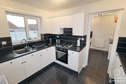 3 bedroom detached house for sale, Fearn Dene, Norden, OL12