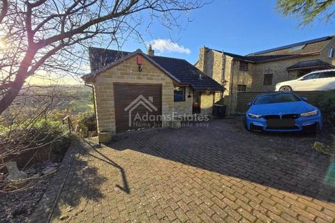 3 bedroom detached house to rent, Daleside, Dewsbury