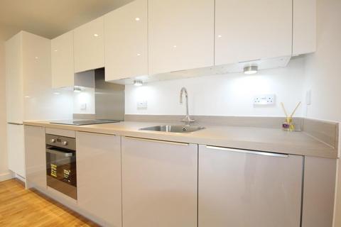 2 bedroom flat to rent, Crossways Apartments, Slough