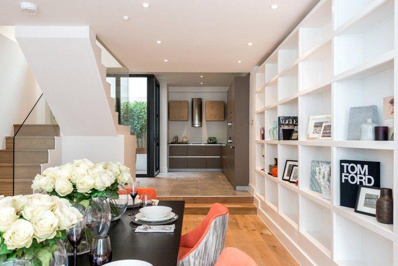 Kitchen / Dining