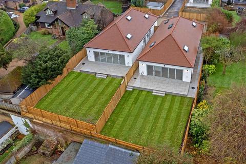 4 bedroom detached bungalow for sale, Highfield Road, Sandridge, St. Albans