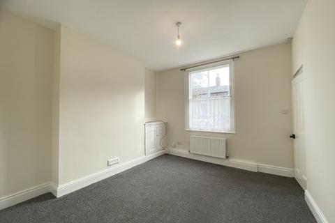 2 bedroom terraced house to rent, Fairfield Square, Droylsden, Manchester, M43