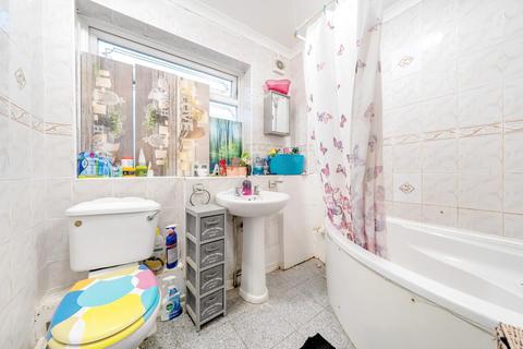 1 Luffield Road, London, SE2 9JL