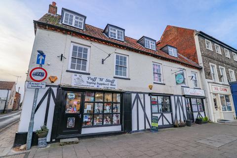 2 bedroom apartment to rent, Market Place Swaffham