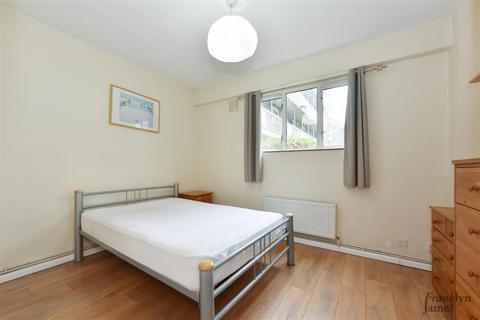 3 bedroom apartment to rent, Ansell House, Mile End Road, London, E1