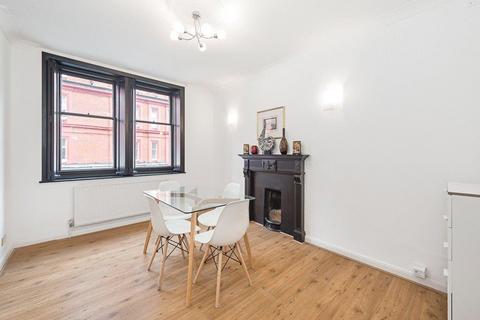 3 bedroom flat to rent, Wendover Court, Chiltern Street, London, W1U