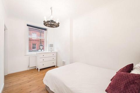 3 bedroom flat to rent, Wendover Court, Chiltern Street, London, W1U