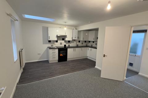 2 bedroom flat to rent, Torrs Park, Ilfracombe EX34