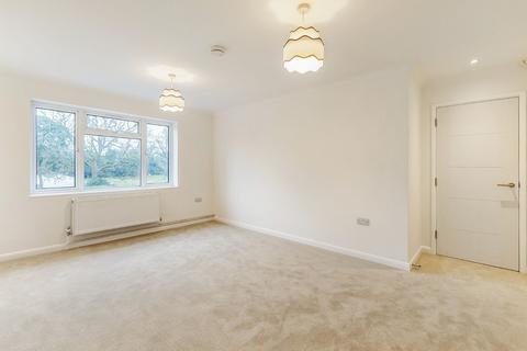 undefined, Hermitage Parade, High Street, Ascot, Berkshire