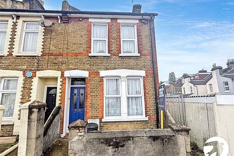 3 bedroom end of terrace house for sale, Cromer Road, Rochester, Kent, ME2