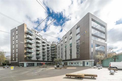 1 bedroom flat for sale, Bermondsey Square, London SE1