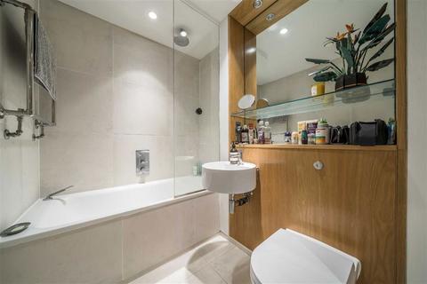 1 bedroom flat for sale, Bermondsey Square, London SE1