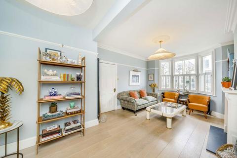 36 Chestnut Road, Kingston Upon Thames, KT2 5AP