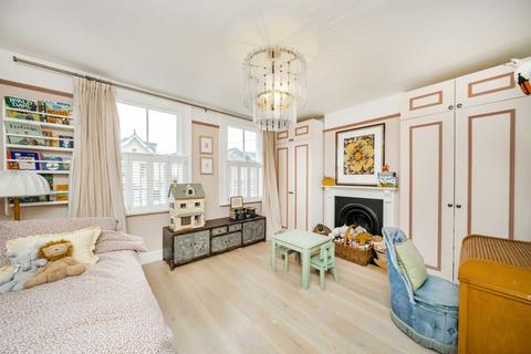 36 Chestnut Road, Kingston Upon Thames, KT2 5AP
