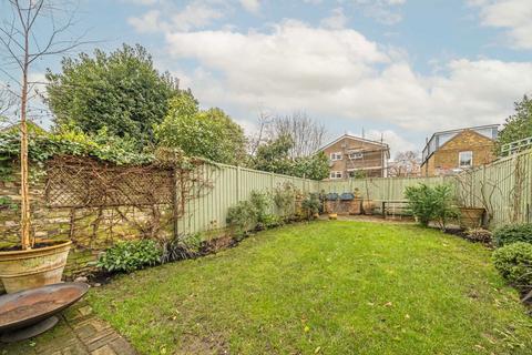 36 Chestnut Road, Kingston Upon Thames, KT2 5AP