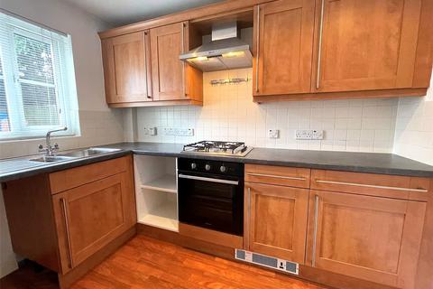 2 bedroom end of terrace house to rent, Hall Drive, Hart GU52