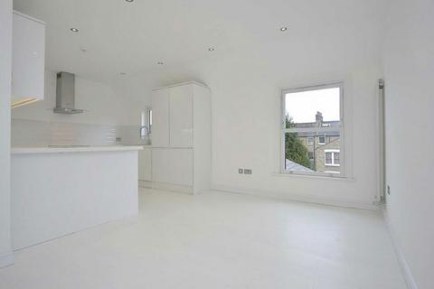 1 bedroom flat to rent, Cavendish Road, London SW12