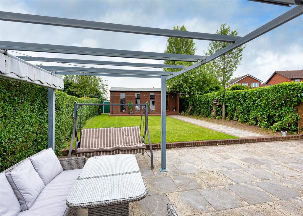 64 Langley Road-Garden4.jpg