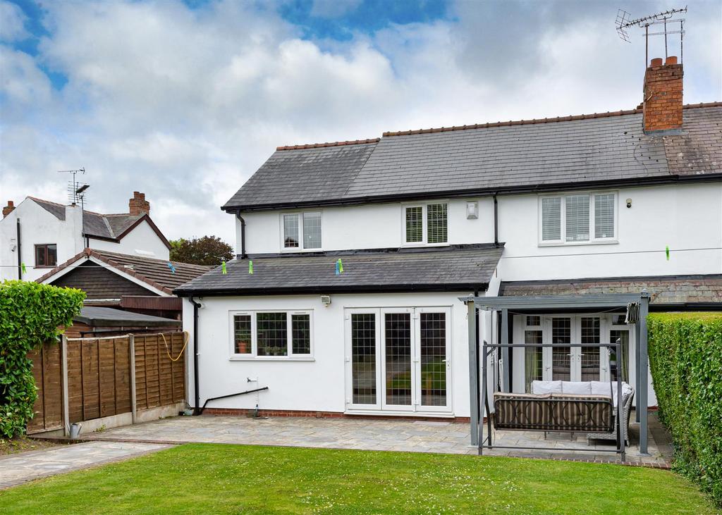 64 Langley Road-Garden2.jpg