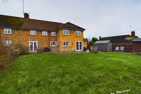 4 bedroom semi-detached house for sale, Anstey Close, Waddesdon, Aylesbury, Buckinghamshire