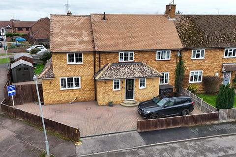 4 bedroom semi-detached house for sale, Anstey Close, Waddesdon, Aylesbury, Buckinghamshire