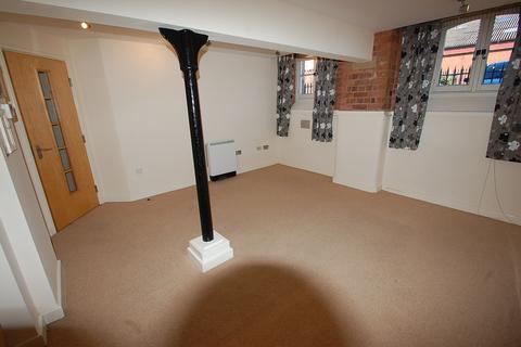 1 bedroom apartment to rent, Horninglow Street, Burton upon Trent DE14