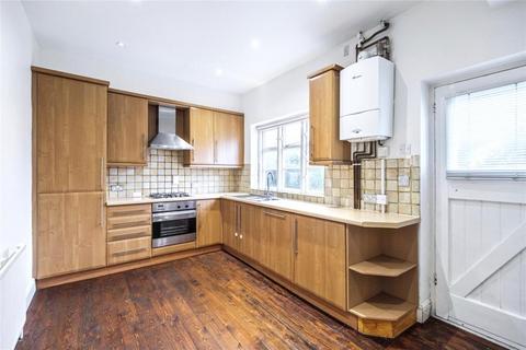 27 Hogarth Hill, London, NW11 6AY