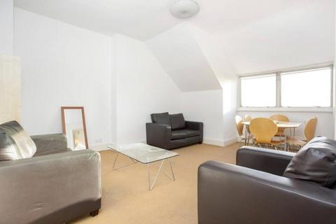 1 bedroom flat to rent, Church Crescent, Muswell Hill, N10