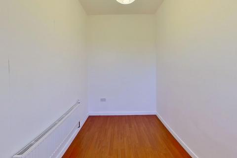 2 bedroom flat to rent, Bothwell Street, Edinburgh, EH7