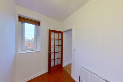 2 bedroom flat to rent, Bothwell Street, Edinburgh, EH7