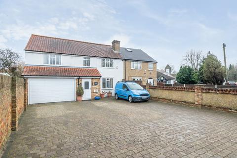 5 bedroom semi-detached house for sale, Harlington Road, Uxbridge, UB8