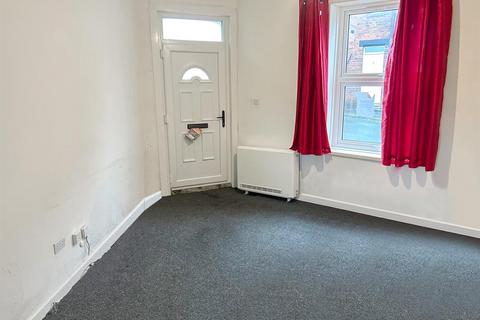 1 bedroom end of terrace house for sale, Barras Garth Road, Wortley, Leeds