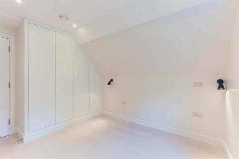 1 bedroom flat to rent, Gerrard Street W1D