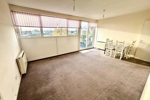 3 bedroom maisonette to rent, Pooley Green Road, Egham, Surrey, TW20