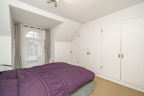 2 bedroom flat for sale, Chiswick High Road, London W4