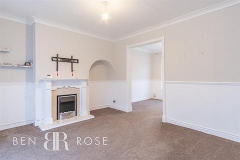 3 bedroom terraced house for sale, Balshaw Road, Leyland