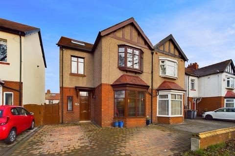 2 bedroom semi-detached house for sale, Earsdon Road, Monkseaton