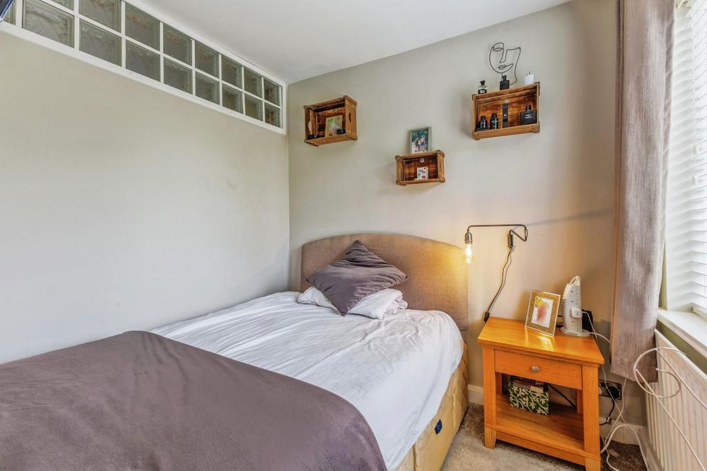 6 R1 A5558-HDR.jpg