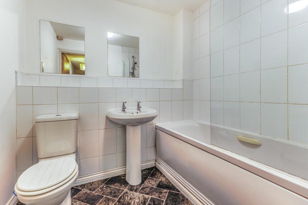 6 R1 A6683-HDR.jpg