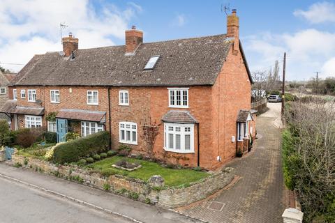 Main Street, Cleeve Prior WR11