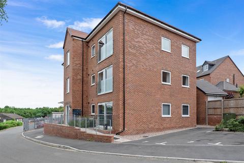 2 bedroom flat for sale, Kings Road, Evesham WR11