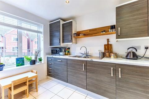 3 bedroom semi-detached house for sale, Egremont Close, Evesham WR11